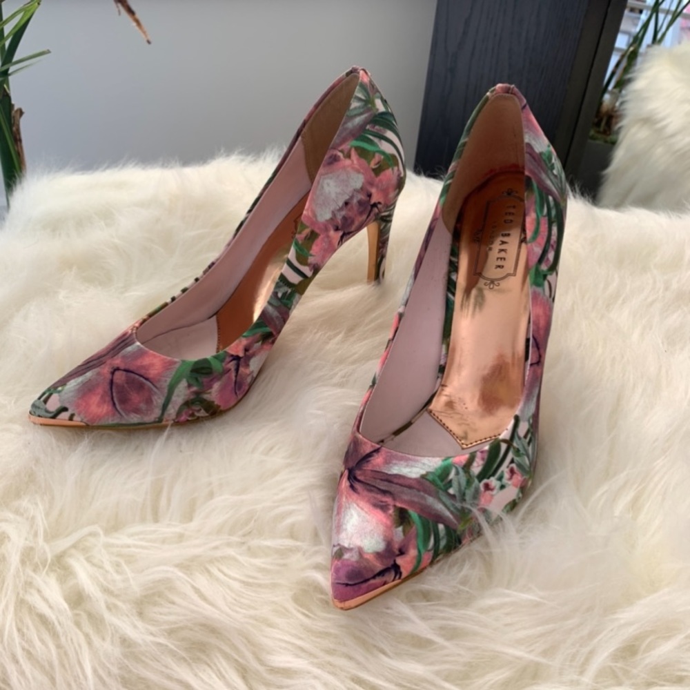 Ted Baker Tropical Print Heels size 8